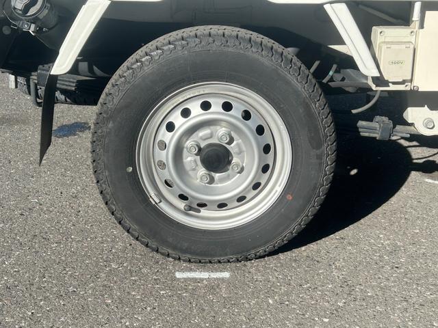 ハイゼットトラック スタンバイ付き低温冷蔵冷凍車 -20℃設定 2コンプ仕様 エレクール2コンプレッサー仕様 片側スライドドア 外部電源用スタンバイケーブル スマートアシスト スマートキー プッシュスタート 電動格納ミラー PW ETC 90度ストッパー 樹脂製スノコ(53枚目)