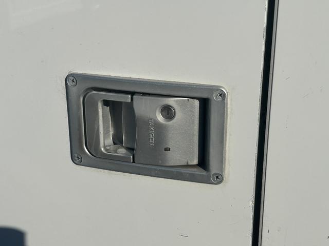 キャリイトラック 冷蔵冷凍車 中温‐5℃設定 キャリイ食品シリーズ スズキ純正 キャリイ食品シリーズ 片側スライドドア リヤワンタッチ扉 キーレス パワーウィンドウ ETC 助手席エアバッグ ABS スノコ 庫内ライト 荷箱カギ(40枚目)