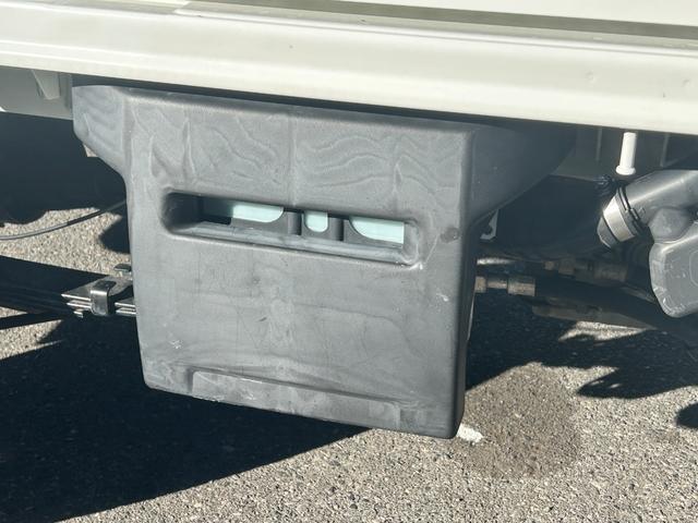 キャリイトラック 冷蔵冷凍車 中温‐5℃設定 キャリイ食品シリーズ スズキ純正 キャリイ食品シリーズ 片側スライドドア リヤワンタッチ扉 キーレス パワーウィンドウ ETC 助手席エアバッグ ABS スノコ 庫内ライト 荷箱カギ(42枚目)