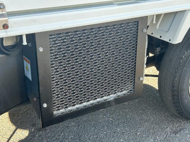 キャリイトラック 冷蔵冷凍車 中温‐5℃設定 キャリイ食品シリーズ スズキ純正 キャリイ食品シリーズ 片側スライドドア リヤワンタッチ扉 キーレス パワーウィンドウ ETC 助手席エアバッグ ABS スノコ 庫内ライト 荷箱カギ(43枚目)