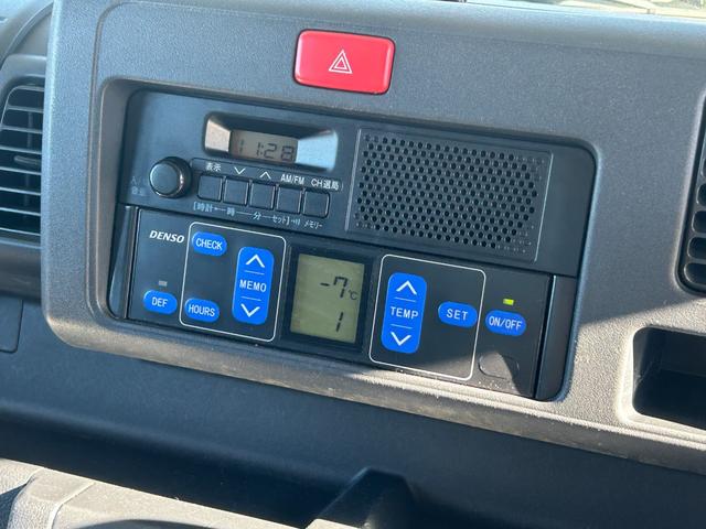 ハイゼットトラック FRP中温冷蔵冷凍車 -7℃設定 デンソー冷凍機 ダイハツ純正 両側スライドドア リヤワンタッチ扉 助手席エアバッグ ABS 90度ストッパー 樹脂製スノコ 庫内ライト 荷箱カギ(27枚目)