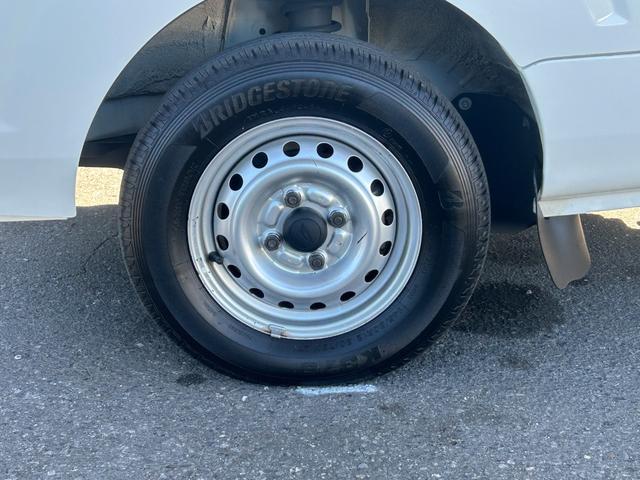 ハイゼットトラック FRP中温冷蔵冷凍車 -7℃設定 デンソー冷凍機 ダイハツ純正 両側スライドドア リヤワンタッチ扉 助手席エアバッグ ABS 90度ストッパー 樹脂製スノコ 庫内ライト 荷箱カギ(44枚目)