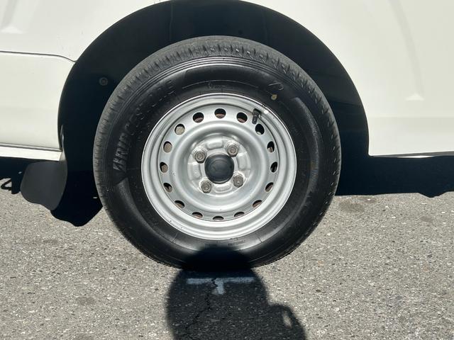 ハイゼットトラック FRP中温冷蔵冷凍車 -7℃設定 デンソー冷凍機 ダイハツ純正 両側スライドドア リヤワンタッチ扉 助手席エアバッグ ABS 90度ストッパー 樹脂製スノコ 庫内ライト 荷箱カギ(47枚目)