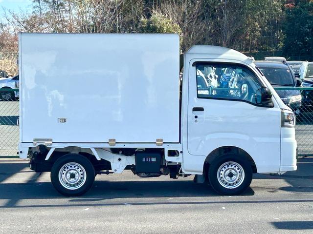ハイゼットトラック FRP中温冷蔵冷凍車 -7℃設定 デンソー冷凍機 片側スライドドア スマートアシスト LED・省力パック スマートインナーミラー プッシュスタート 電動格納ミラー 純正ナビ・TV・Bカメラ・ETC 90度ストッパー 樹脂製スノコ 庫内ライト(12枚目)