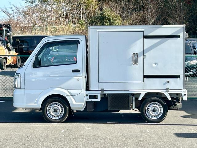 キャリイトラック ４ＷＤ　低温冷蔵冷凍車　－２０℃設定　キャリイ食品シリーズ　サーモキング冷凍機　片側スライドドア　リヤロックロッド扉　キーレス　パワーウィンドウ　ＥＴＣ　助手席エアバッグ　ＡＢＳ　スノコ　荷箱カギ（10枚目）