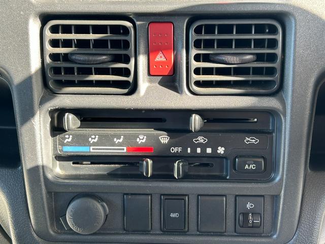 キャリイトラック ４ＷＤ　低温冷蔵冷凍車　－２０℃設定　キャリイ食品シリーズ　サーモキング冷凍機　片側スライドドア　リヤロックロッド扉　キーレス　パワーウィンドウ　ＥＴＣ　助手席エアバッグ　ＡＢＳ　スノコ　荷箱カギ（23枚目）