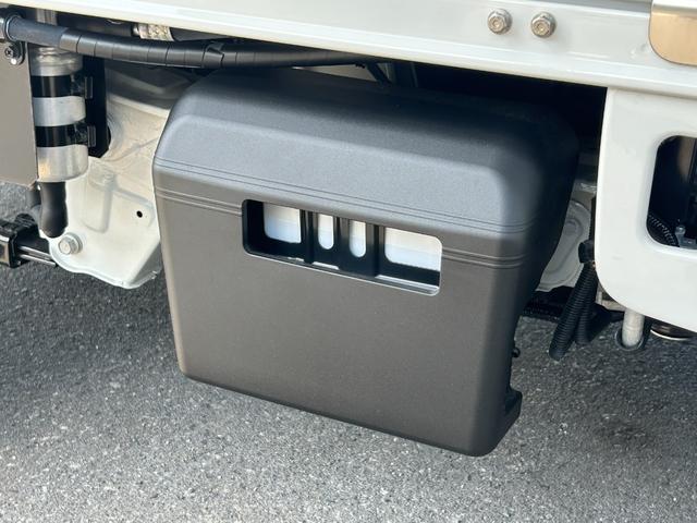 ハイゼットトラック 低温冷蔵冷凍車　－２２℃設定　ダイハツ純正　デンソー冷凍機　カラーアルミ低温冷蔵冷凍車　片側ドア　リアロックロッド扉　スマートアシスト　ＬＥＤパック　省力パック　プッシュスタート　電動格納ミラー　デジタルインナーミラー　樹脂製スノコ　９０度ストッパー（50枚目）