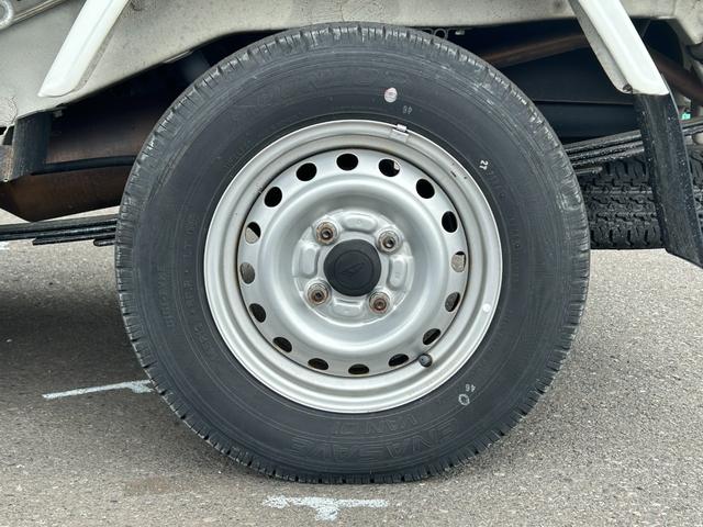 ハイゼットトラック ４ＷＤ　冷蔵冷凍車　中温－７℃設定　デンソー冷凍機　片側スライドドア　リヤワンタッチ扉　キーレス　パワーウィンドウ　ＥＴＣ　９０度ストッパー　樹脂製スノコ　庫内ライト　荷箱カギ（52枚目）