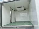 低温冷蔵冷凍車　－３０℃設定　菱重コールドチェーン冷凍機　２コンプレッサー仕様　薄箱仕様　片側スライドドア　リヤワンタッチ扉　キーレス　ＰＷ　ＥＴＣ　助手席エアバッグ　ＡＢＳ　左右９０度ストッパー　樹脂製スノコ　庫内ライト（17枚目）