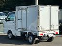 低温冷蔵冷凍車－３０℃設定　菱重コールドチェーン２コンプ仕様　菱重コールドチェーン２コンプレッサー冷凍機　片側スライドドア　リヤロックロッド扉　社外ナビ・ＴＶ・ＥＴＣ　助手席エアバッグ　ＡＢＳ　９０度ストッパー　樹脂製スノコ　庫内ライト　荷箱カギ（15枚目）