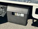 ４ＷＤ　ＦＲＰ中温冷蔵冷凍車　－７℃設定　デンソー冷凍機　ダイハツ純正　両側スライドドア　リヤワンタッチ扉　助手席エアバッグ　ＡＢＳ　９０度ストッパー　樹脂製スノコ　庫内ライト　荷箱カギ（44枚目）