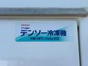 4WD FRP中温冷蔵冷凍車 -7℃設定 デンソー冷凍機 片側スライドドア リヤワンタッチ扉 スマートアシスト 障害物センサー 90度ストッパー 樹脂製スノコ 庫内ライト 荷箱カギ(44枚目)