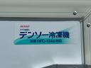 低温冷蔵冷凍車　－２２℃設定　ダイハツ純正　デンソー冷凍機　カラーアルミ低温冷蔵冷凍車　片側ドア　リアロックロッド扉　スマートアシスト　ＬＥＤパック　省力パック　プッシュスタート　電動格納ミラー　デジタルインナーミラー　樹脂製スノコ　９０度ストッパー（49枚目）