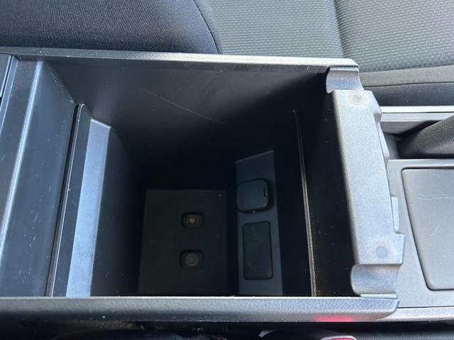 アクセラスポーツ 1.5Sスタイル 16inch ETC 純正ナビ ワンセグ MTモード(23枚目)