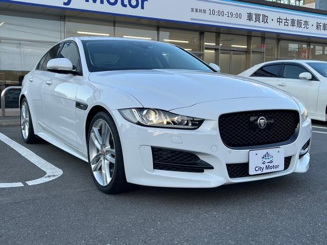 ＸＥ ＸＥ　Ｒ－スポーツ　半革シート　純正ナビ　バックモニター　純正アルミホイール　クルーズコントロール　車線逸脱防止支援　アイドリングストップ　スマートキープッシュスタート（6枚目）