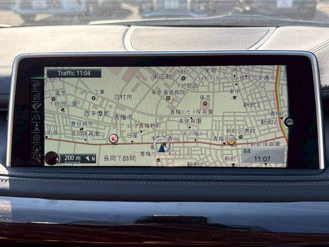 X6 xDrive 35i メーカーマルチナビ・本革シート・フルセグTV・バックカメラ・シートヒーター・コーナーセンサー・ETC・ドラレコ・メモリーパワーシート・純正20インチAW・パドルシフト・BANG&OLUFSENサウンド(10枚目)