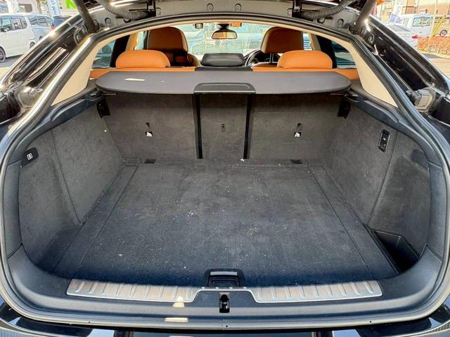 X6 xDrive 35i メーカーマルチナビ・本革シート・フルセグTV・バックカメラ・シートヒーター・コーナーセンサー・ETC・ドラレコ・メモリーパワーシート・純正20インチAW・パドルシフト・BANG&OLUFSENサウンド(16枚目)