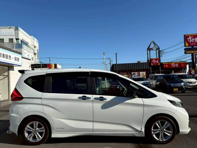 フリード Ｇ・ホンダセンシング　無限エアロ・両側電動スライドドア・純正ナビ・バックカメラ・フルセグＴＶ・ワンオーナー・ホンダセンシング・デジタルメーター・クルーズコントロール・ＬＥＤヘッドライト・純正アルミ・プッシュスタート・ＥＴＣ（4枚目）