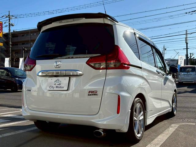 フリード Ｇ・ホンダセンシング　無限エアロ・両側電動スライドドア・純正ナビ・バックカメラ・フルセグＴＶ・ワンオーナー・ホンダセンシング・デジタルメーター・クルーズコントロール・ＬＥＤヘッドライト・純正アルミ・プッシュスタート・ＥＴＣ（8枚目）