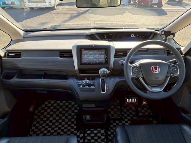 フリード Ｇ・ホンダセンシング　無限エアロ・両側電動スライドドア・純正ナビ・バックカメラ・フルセグＴＶ・ワンオーナー・ホンダセンシング・デジタルメーター・クルーズコントロール・ＬＥＤヘッドライト・純正アルミ・プッシュスタート・ＥＴＣ（14枚目）