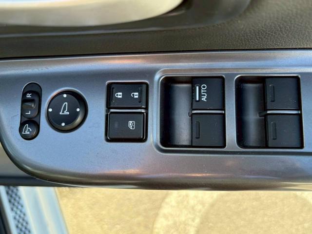 フリード Ｇ・ホンダセンシング　無限エアロ・両側電動スライドドア・純正ナビ・バックカメラ・フルセグＴＶ・ワンオーナー・ホンダセンシング・デジタルメーター・クルーズコントロール・ＬＥＤヘッドライト・純正アルミ・プッシュスタート・ＥＴＣ（30枚目）