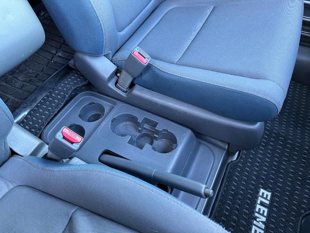 エレメント ベースグレード　内外装チッピング塗装　ナビ　Ｂカメラ　フルセグ　Ｂｌｕｅｔｏｏｔｈ　ＥＴＣ　フロントグリルガード　ＢＦＧｏｏｄｒｉｃｈタイヤ　ＬＥＤヘッドライト　フロントフォグランプ（39枚目）