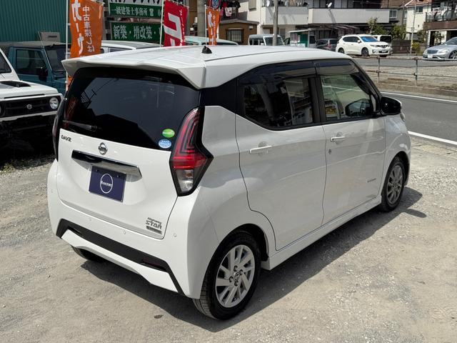 デイズ ハイウェイスター　Ｘ　雹害車　衝突軽減ブレーキ　リアコーナーセンサー　スマートキー　アイドリングストップ　アルミホイール（13枚目）