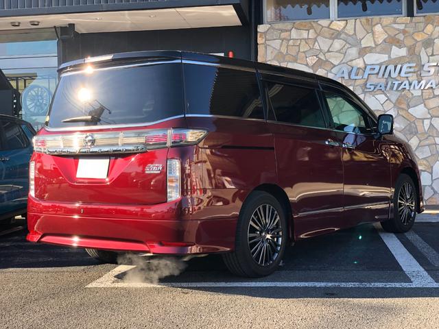 エルグランド ２５０ハイウェイスターＳ　アーバンクロム　純正ナビ／ドラレコ（ナビ連動）／ＥＴＣ／バックカメラ／インテリジェント　アラウンドビューモニター／地デジ／両側パワスラ／クルコン／純正アルミホイール１８インチ／助手席オットマン／プッシュスタート（5枚目）