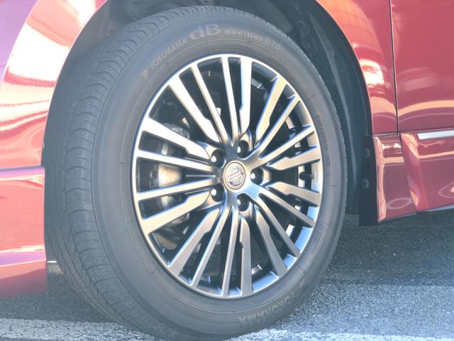 エルグランド ２５０ハイウェイスターＳ　アーバンクロム　純正ナビ／ドラレコ（ナビ連動）／ＥＴＣ／バックカメラ／インテリジェント　アラウンドビューモニター／地デジ／両側パワスラ／クルコン／純正アルミホイール１８インチ／助手席オットマン／プッシュスタート（18枚目）