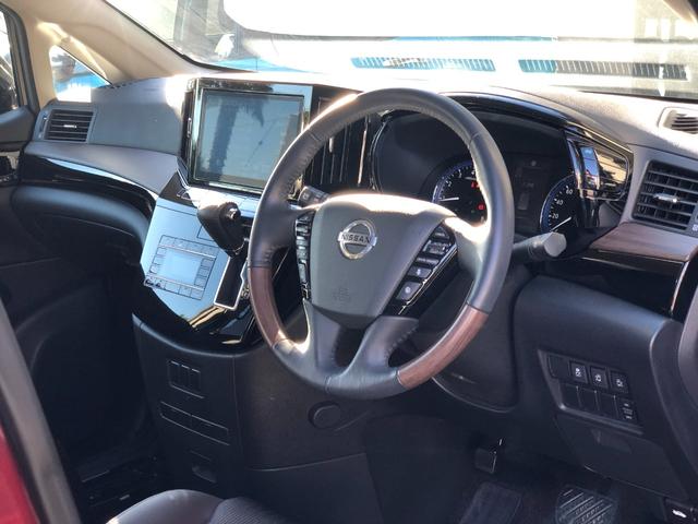 エルグランド ２５０ハイウェイスターＳ　アーバンクロム　純正ナビ／ドラレコ（ナビ連動）／ＥＴＣ／バックカメラ／インテリジェント　アラウンドビューモニター／地デジ／両側パワスラ／クルコン／純正アルミホイール１８インチ／助手席オットマン／プッシュスタート（42枚目）