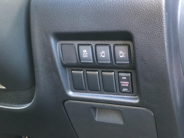 エルグランド ２５０ハイウェイスターＳ　アーバンクロム　純正ナビ／ドラレコ（ナビ連動）／ＥＴＣ／バックカメラ／インテリジェント　アラウンドビューモニター／地デジ／両側パワスラ／クルコン／純正アルミホイール１８インチ／助手席オットマン／プッシュスタート（51枚目）