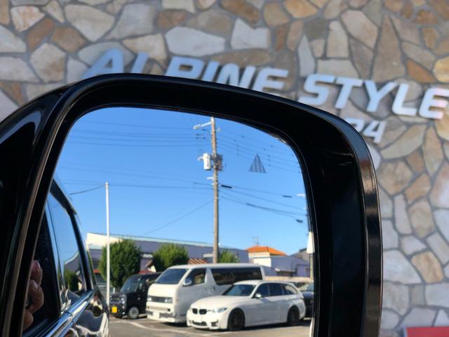 エルグランド ２５０ハイウェイスターＳ　アーバンクロム　純正ナビ／ドラレコ（ナビ連動）／ＥＴＣ／バックカメラ／インテリジェント　アラウンドビューモニター／地デジ／両側パワスラ／クルコン／純正アルミホイール１８インチ／助手席オットマン／プッシュスタート（57枚目）