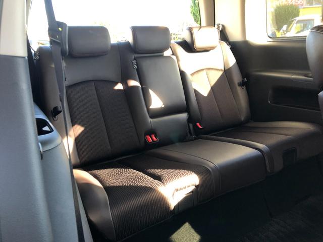 エルグランド ２５０ハイウェイスターＳ　アーバンクロム　純正ナビ／ドラレコ（ナビ連動）／ＥＴＣ／バックカメラ／インテリジェント　アラウンドビューモニター／地デジ／両側パワスラ／クルコン／純正アルミホイール１８インチ／助手席オットマン／プッシュスタート（65枚目）