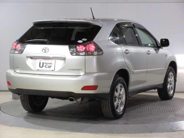240G /4WD/純正HDDナビ/前後ドラレコ/HIDヘッドライト/リヤカメラ/ETC/禁煙車/運転席パワーシート/ステアリングリモコンスイッチ/オートエアコン/純正アルミホイール/ドアバイザー/オートライト(9枚目)