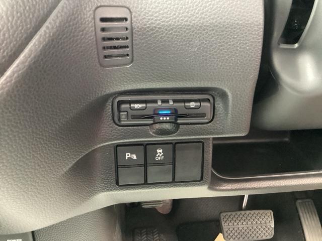 Ｎ－ＢＯＸカスタム Ｌ　禁煙車　ワンオーナー　点検パック当社実施済み　ナビ　ミュージックサーバー　Ｂｌｕｅｔｏｏｔｈ　ＵＳＢ　フルセグ　リアカメラ　ＥＴＣ　シートヒーター　助手席側パワースライドドア　ＬＥＤ　ＢＴ接続　ＡＣ（17枚目）