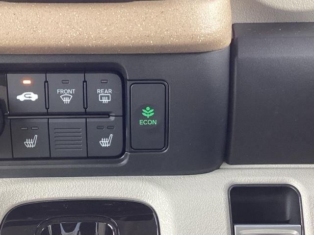 Ｎ－ＢＯＸ ベースグレード　禁煙車　当社元試乗車　ホンダセンシング　純正９インチナビ　ミュージックサーバー　Ｂｌｕｅｔｏｏｔｈ　ＵＳＢ　フルセグ　リアカメラ　ＥＴＣ　助手席側電動ドア　純正フロントドラレコ　カーテンエアバッグ（11枚目）