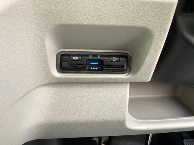 Ｎ－ＢＯＸ ベースグレード　禁煙車　当社元試乗車　ホンダセンシング　純正９インチナビ　ミュージックサーバー　Ｂｌｕｅｔｏｏｔｈ　ＵＳＢ　フルセグ　リアカメラ　ＥＴＣ　助手席側電動ドア　純正フロントドラレコ　カーテンエアバッグ（20枚目）