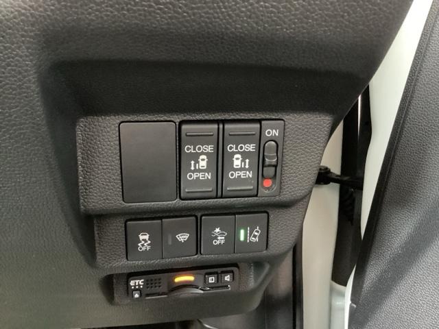 フリードハイブリッド ハイブリッド・Gホンダセンシング 禁煙車 ワンオーナー 点検パック当社実施済み ホンダセンシング ナビ ミュージックサーバー Bluetooth USB フルセグ リアカメラ ETC シートヒーター 両側電動ドア LED 軽減ブレーキ(15枚目)