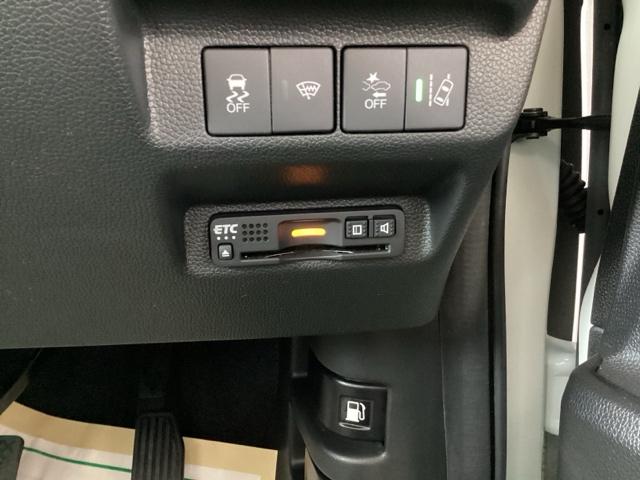 フリードハイブリッド ハイブリッド・Gホンダセンシング 禁煙車 ワンオーナー 点検パック当社実施済み ホンダセンシング ナビ ミュージックサーバー Bluetooth USB フルセグ リアカメラ ETC シートヒーター 両側電動ドア LED 軽減ブレーキ(16枚目)