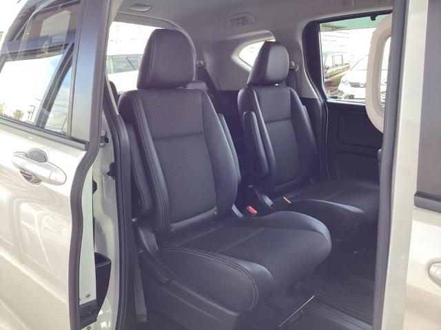 フリードハイブリッド ハイブリッド・Gホンダセンシング 禁煙車 ワンオーナー 点検パック当社実施済み ホンダセンシング ナビ ミュージックサーバー Bluetooth USB フルセグ リアカメラ ETC シートヒーター 両側電動ドア LED 軽減ブレーキ(19枚目)