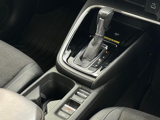 ★ブレーキホールド★ブレーキペダルを離しても停車し続けてくれる機能♪ちょっとした信号待ちなど街中を走るときにあると嬉しいですね