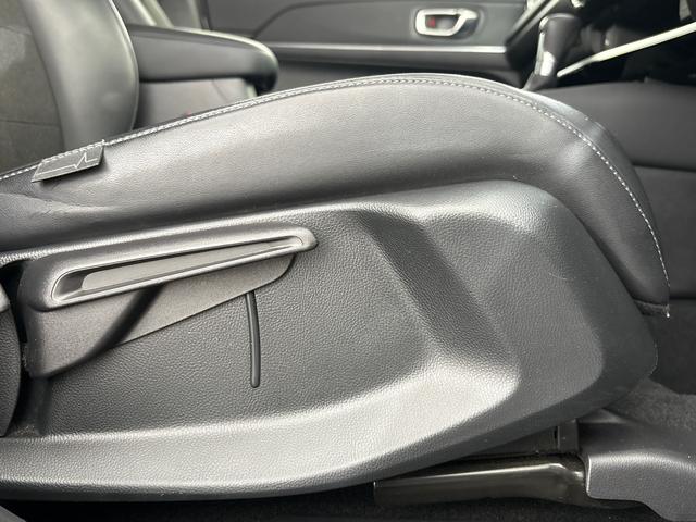 ★運転席ハイトアジャスター★運転される方によってシートの高さが調節できます！自分に合ったドライビングポジションで運転がさらに快適に♪