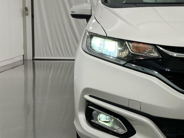 フィットハイブリッド Ｌホンダセンシング　禁煙車　ワンオーナー　点検パック当社実施済み　４ＷＤ　ナビ　Ｂｌｕｅｔｏｏｔｈ　フルセグ　リアカメラ　ＥＴＣ　サイドカーテンエアバッグ　ＬＥＤヘッドライト　ＬＥＤフォグライト　１５インチアルミ　ＵＳＢ（6枚目）