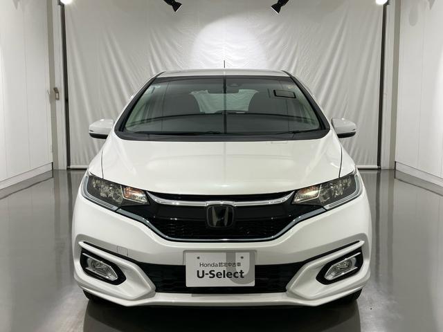 フィットハイブリッド Ｌホンダセンシング　禁煙車　ワンオーナー　点検パック当社実施済み　４ＷＤ　ナビ　Ｂｌｕｅｔｏｏｔｈ　フルセグ　リアカメラ　ＥＴＣ　サイドカーテンエアバッグ　ＬＥＤヘッドライト　ＬＥＤフォグライト　１５インチアルミ　ＵＳＢ（7枚目）