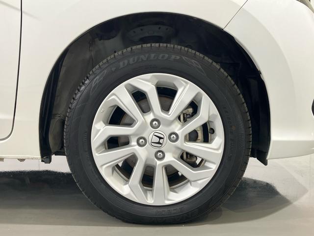 フィットハイブリッド Ｌホンダセンシング　禁煙車　ワンオーナー　点検パック当社実施済み　４ＷＤ　ナビ　Ｂｌｕｅｔｏｏｔｈ　フルセグ　リアカメラ　ＥＴＣ　サイドカーテンエアバッグ　ＬＥＤヘッドライト　ＬＥＤフォグライト　１５インチアルミ　ＵＳＢ（15枚目）