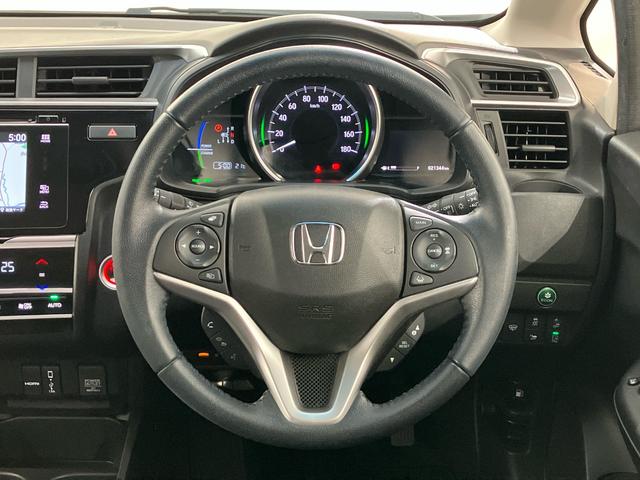フィットハイブリッド Ｌホンダセンシング　禁煙車　ワンオーナー　点検パック当社実施済み　４ＷＤ　ナビ　Ｂｌｕｅｔｏｏｔｈ　フルセグ　リアカメラ　ＥＴＣ　サイドカーテンエアバッグ　ＬＥＤヘッドライト　ＬＥＤフォグライト　１５インチアルミ　ＵＳＢ（17枚目）