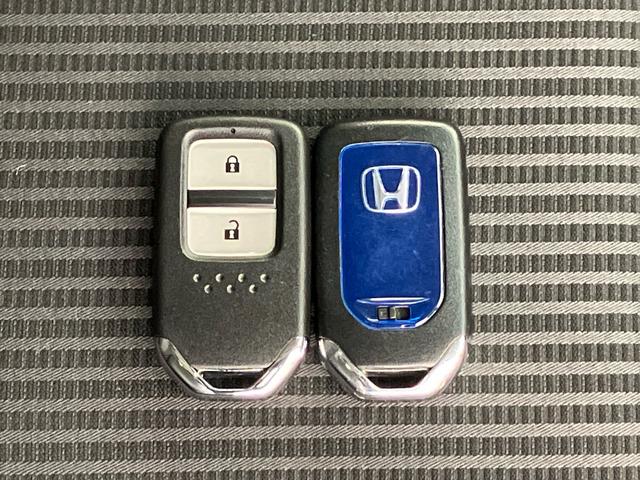 フィットハイブリッド Ｌホンダセンシング　禁煙車　ワンオーナー　点検パック当社実施済み　４ＷＤ　ナビ　Ｂｌｕｅｔｏｏｔｈ　フルセグ　リアカメラ　ＥＴＣ　サイドカーテンエアバッグ　ＬＥＤヘッドライト　ＬＥＤフォグライト　１５インチアルミ　ＵＳＢ（25枚目）