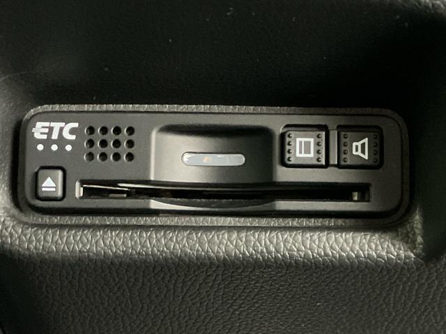 フィットハイブリッド Ｌホンダセンシング　禁煙車　ワンオーナー　点検パック当社実施済み　４ＷＤ　ナビ　Ｂｌｕｅｔｏｏｔｈ　フルセグ　リアカメラ　ＥＴＣ　サイドカーテンエアバッグ　ＬＥＤヘッドライト　ＬＥＤフォグライト　１５インチアルミ　ＵＳＢ（27枚目）