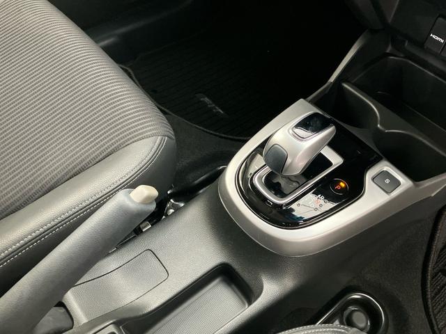 フィットハイブリッド Ｌホンダセンシング　禁煙車　ワンオーナー　点検パック当社実施済み　４ＷＤ　ナビ　Ｂｌｕｅｔｏｏｔｈ　フルセグ　リアカメラ　ＥＴＣ　サイドカーテンエアバッグ　ＬＥＤヘッドライト　ＬＥＤフォグライト　１５インチアルミ　ＵＳＢ（31枚目）