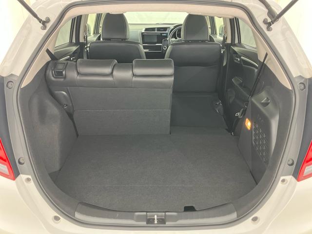 フィットハイブリッド Ｌホンダセンシング　禁煙車　ワンオーナー　点検パック当社実施済み　４ＷＤ　ナビ　Ｂｌｕｅｔｏｏｔｈ　フルセグ　リアカメラ　ＥＴＣ　サイドカーテンエアバッグ　ＬＥＤヘッドライト　ＬＥＤフォグライト　１５インチアルミ　ＵＳＢ（41枚目）